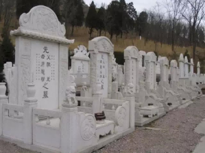 名字呗刻在男友亲人墓碑上,分手后要求除名?墓碑该怎么刻? 名字呗刻在男友亲人墓碑上,分手后要求除名?墓碑该怎么刻?