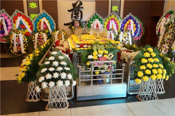 葬礼可以拍摄视频吗(葬礼视频该如何拍摄) 葬礼可以拍摄视频吗(葬礼视频该如何拍摄)