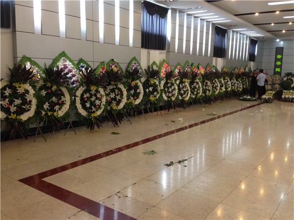 陵园中的生态葬主要有什么(各自有什么优点) 陵园中的生态葬主要有什么(各自有什么优点)